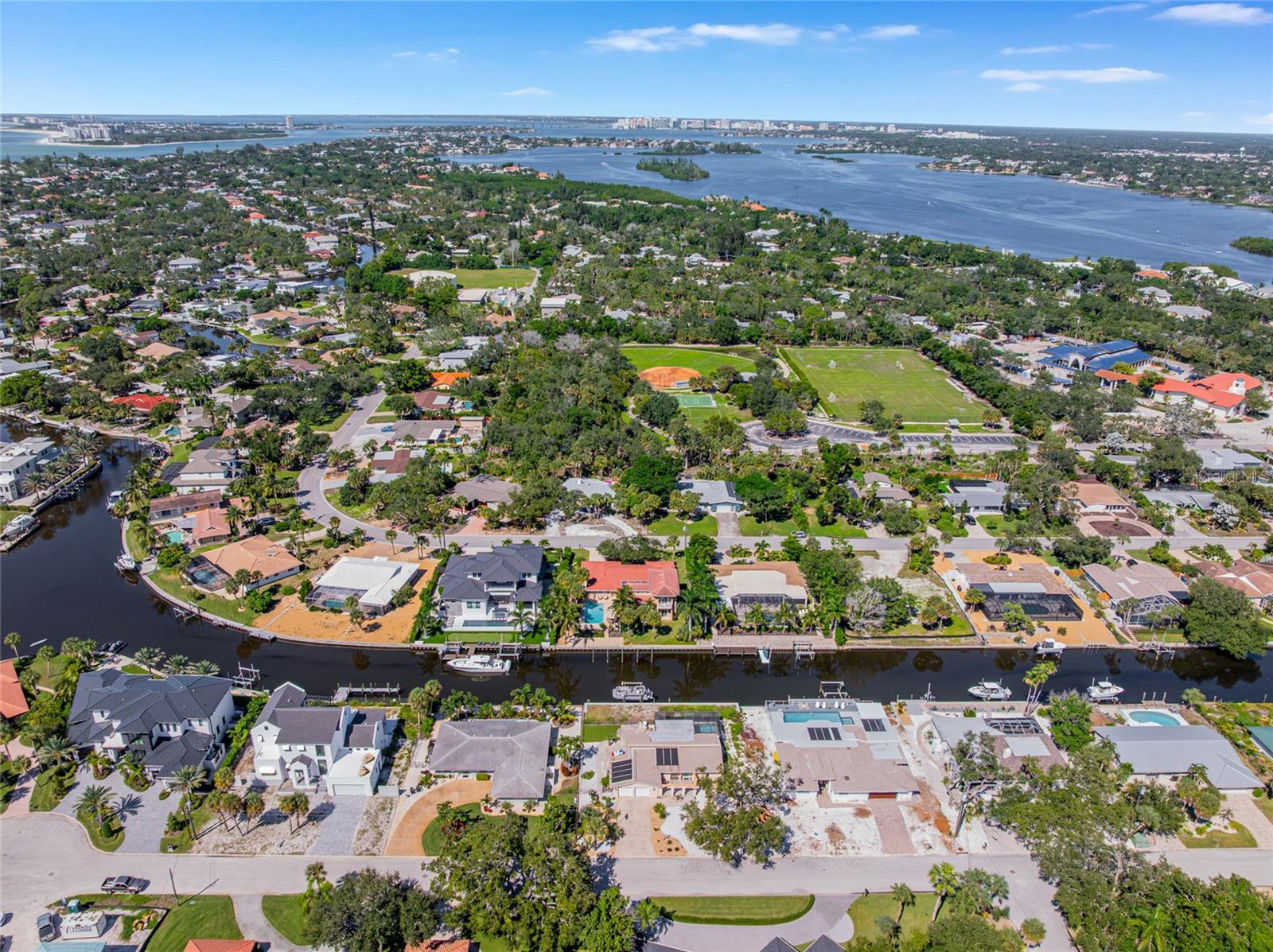 SIESTA ISLES - Residential