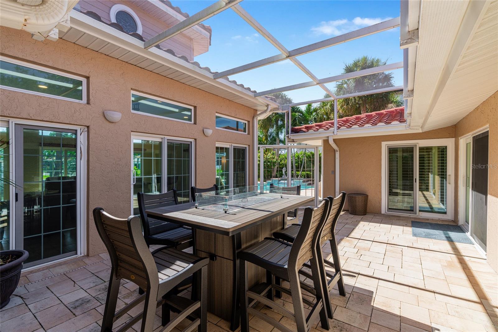 SIESTA ISLES - Residential