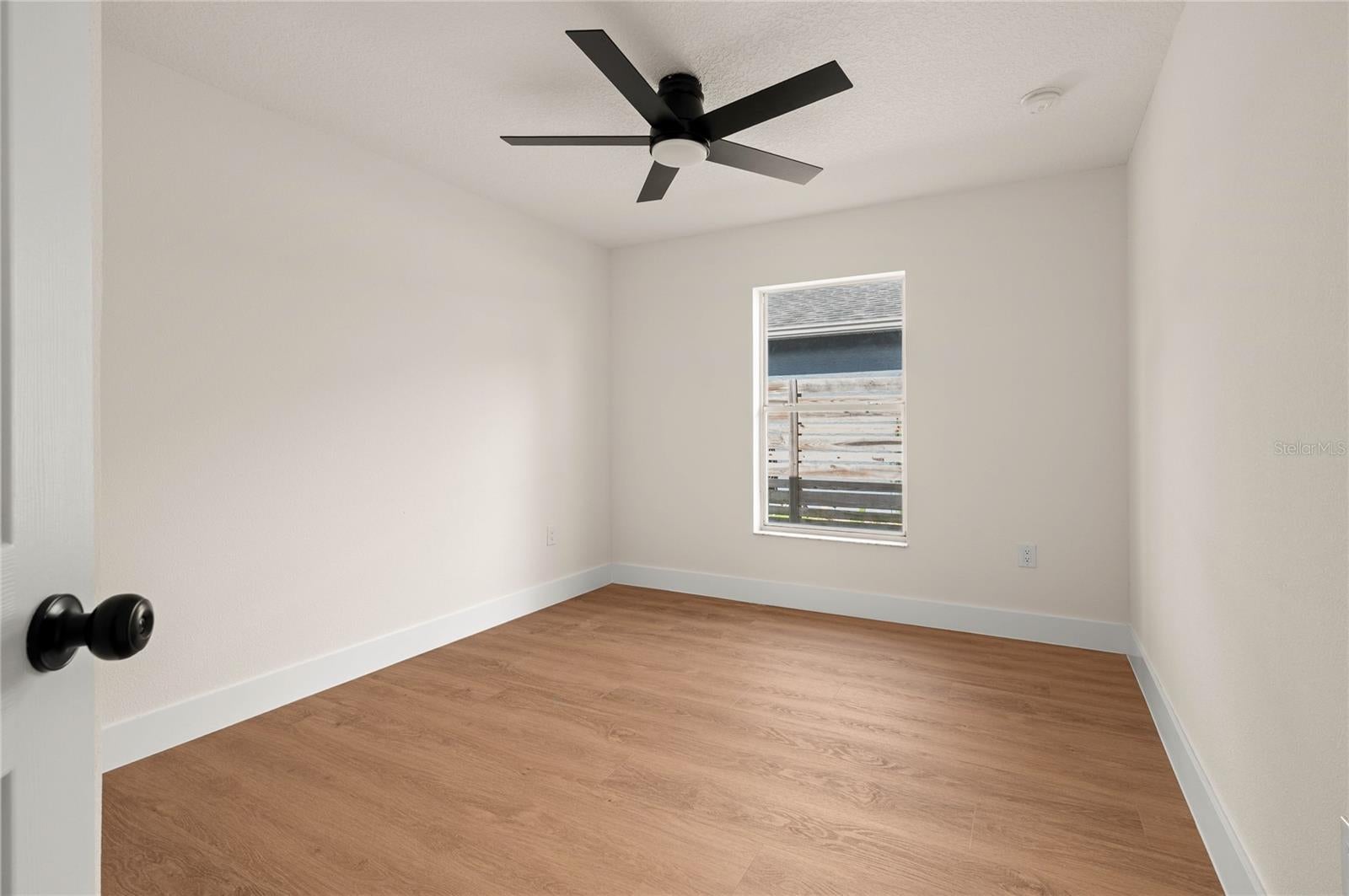 ISLANDS CURRY FORD - Residential