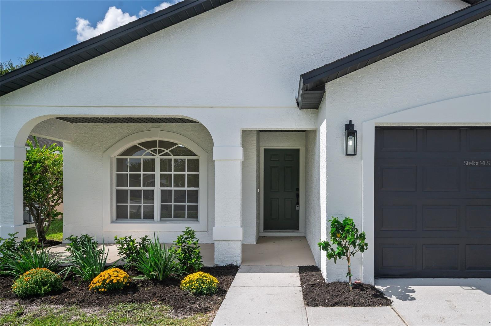 ISLANDS CURRY FORD - Residential