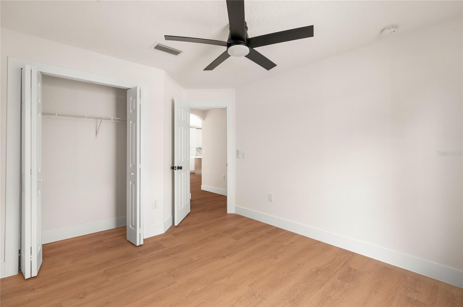 ISLANDS CURRY FORD - Residential