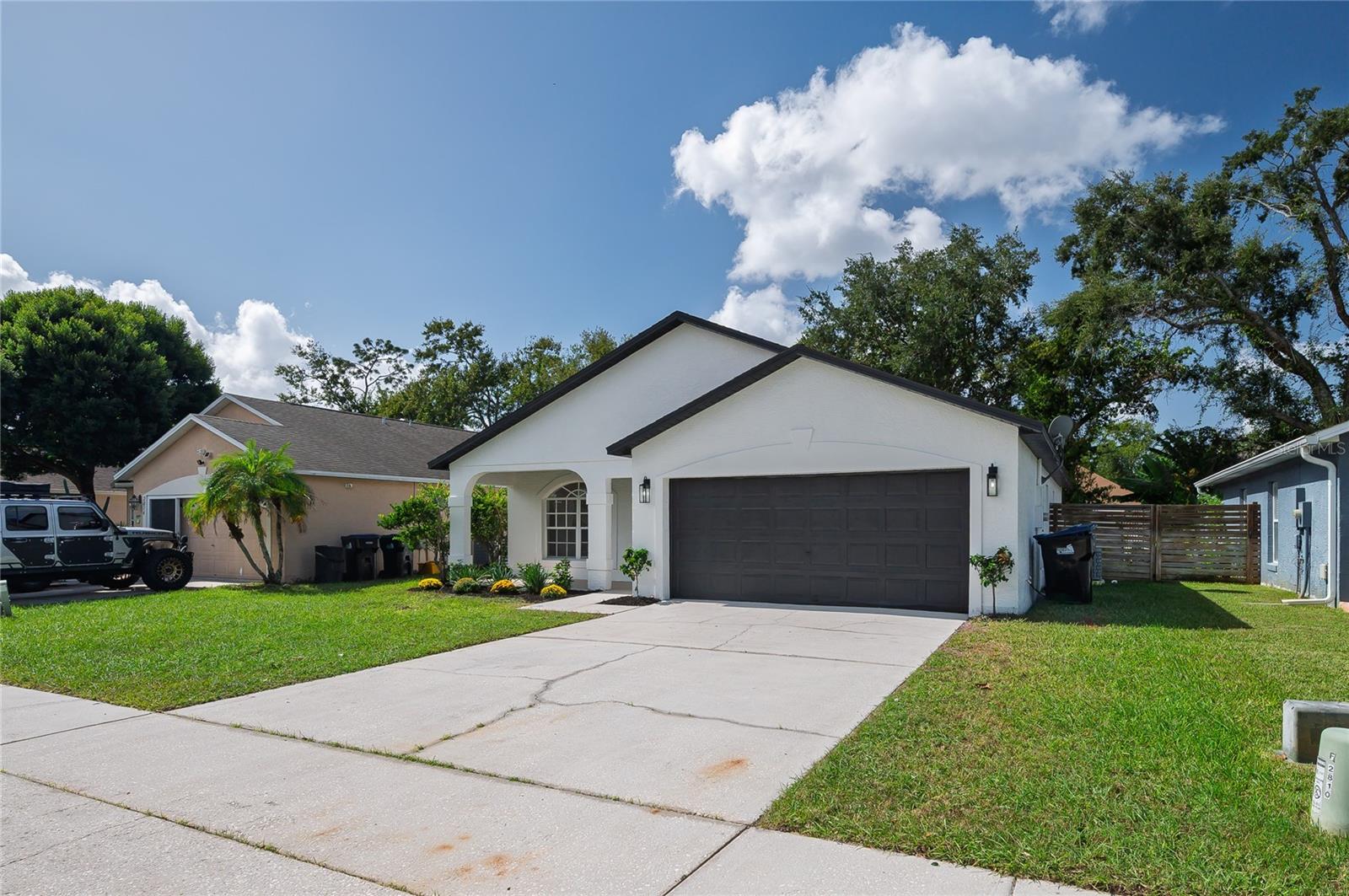 ISLANDS CURRY FORD - Residential