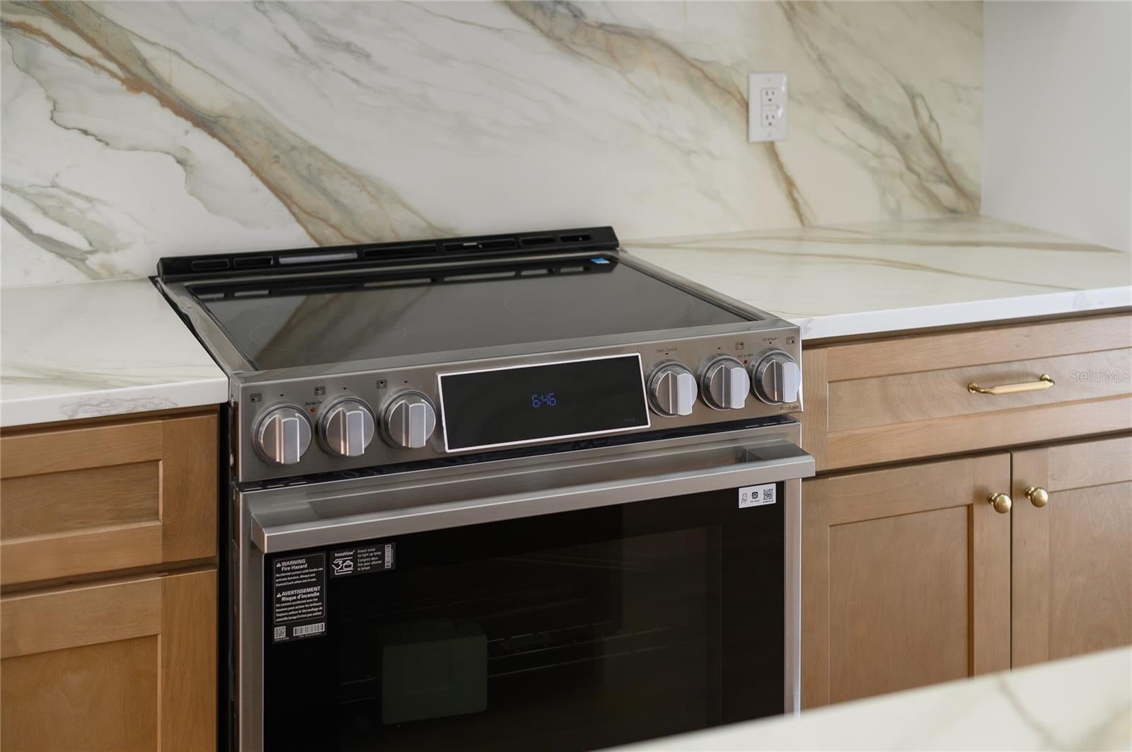 ISLANDS CURRY FORD - Residential