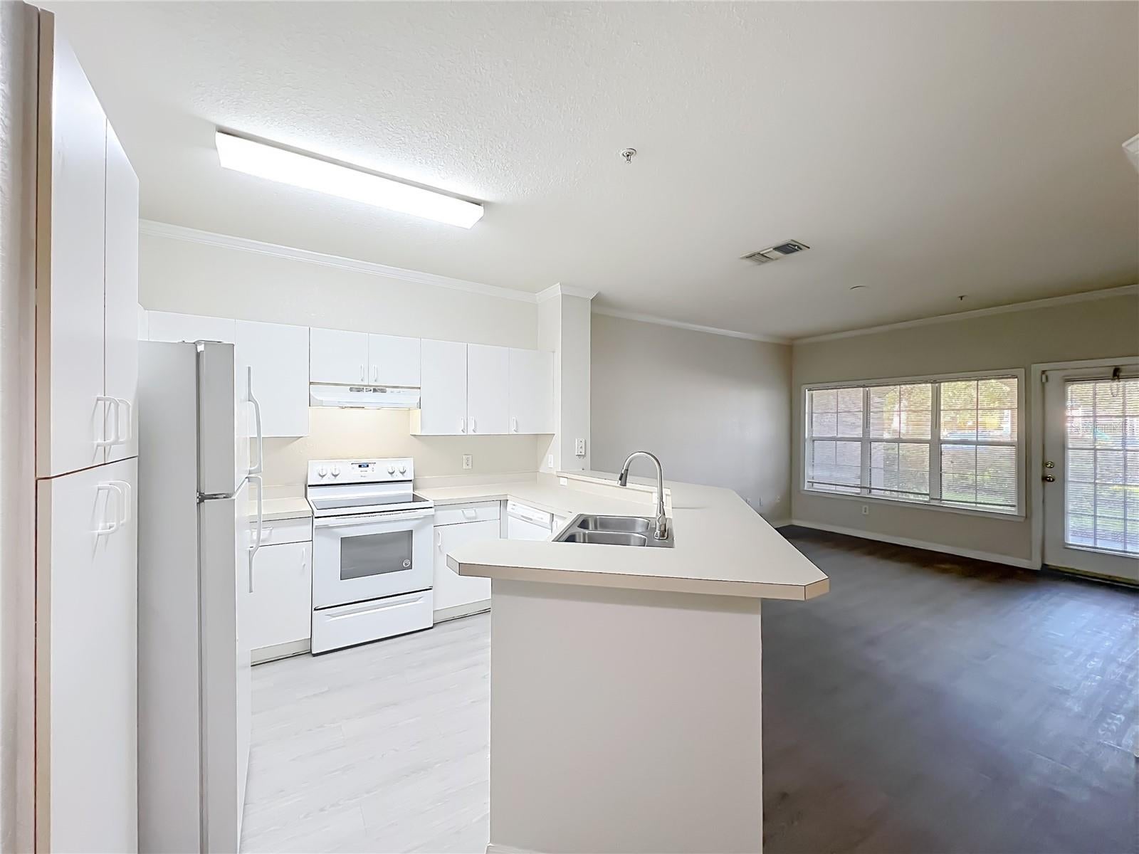 MOSAIC/MILLENIA - Residential