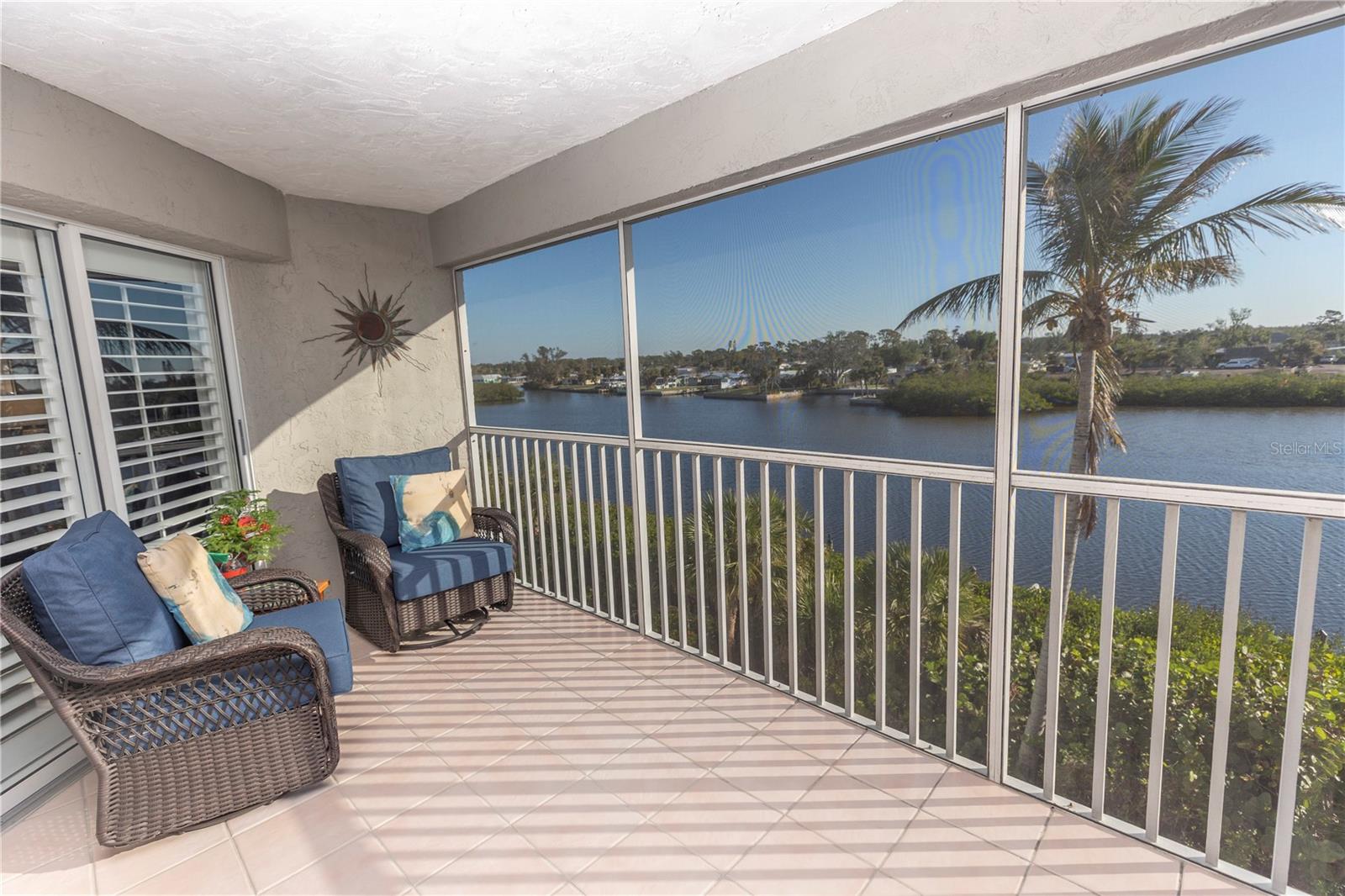 LEMON BAY BREEZES PH 02 BLDG B - Residential