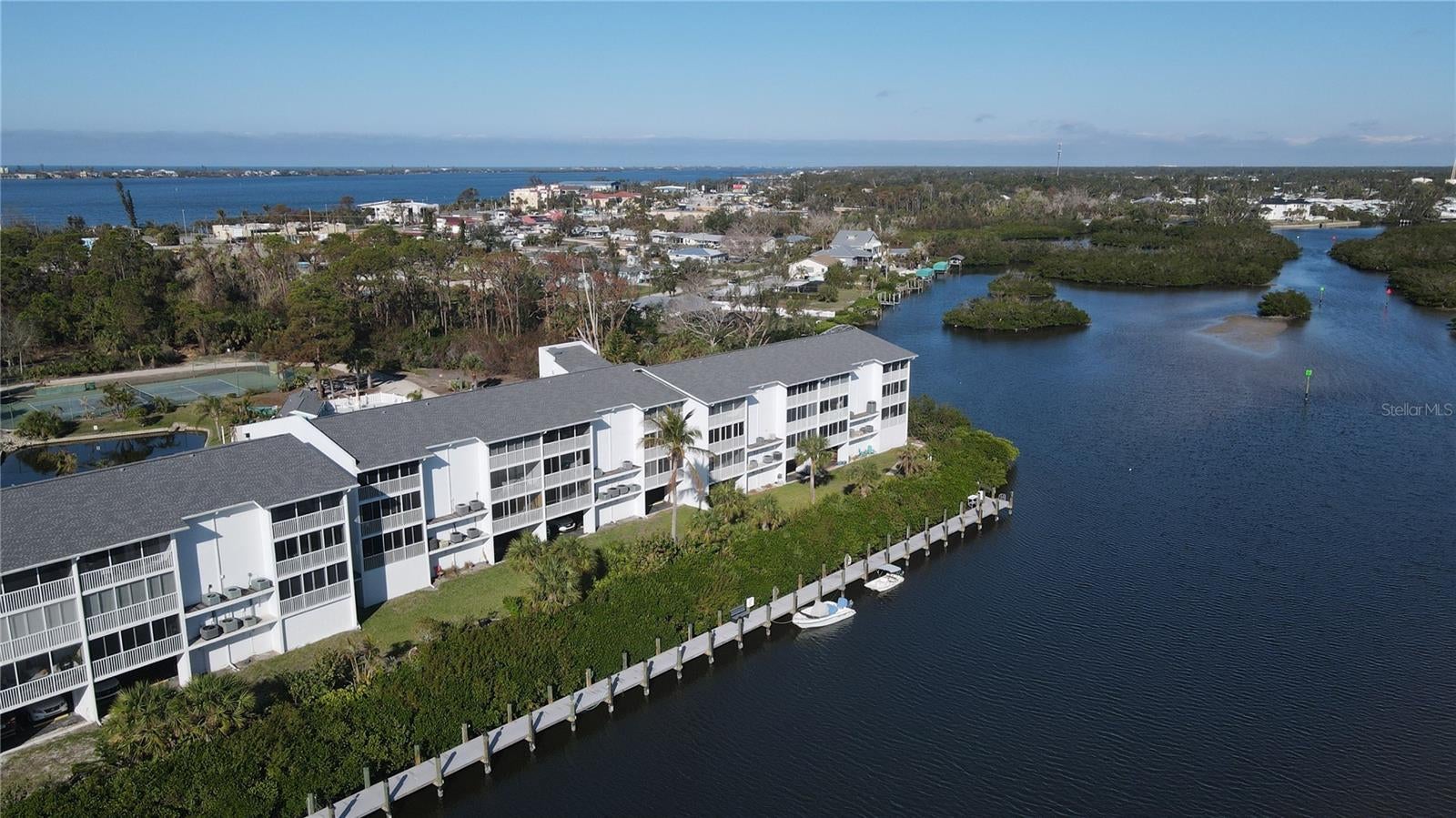 LEMON BAY BREEZES PH 02 BLDG B - Residential