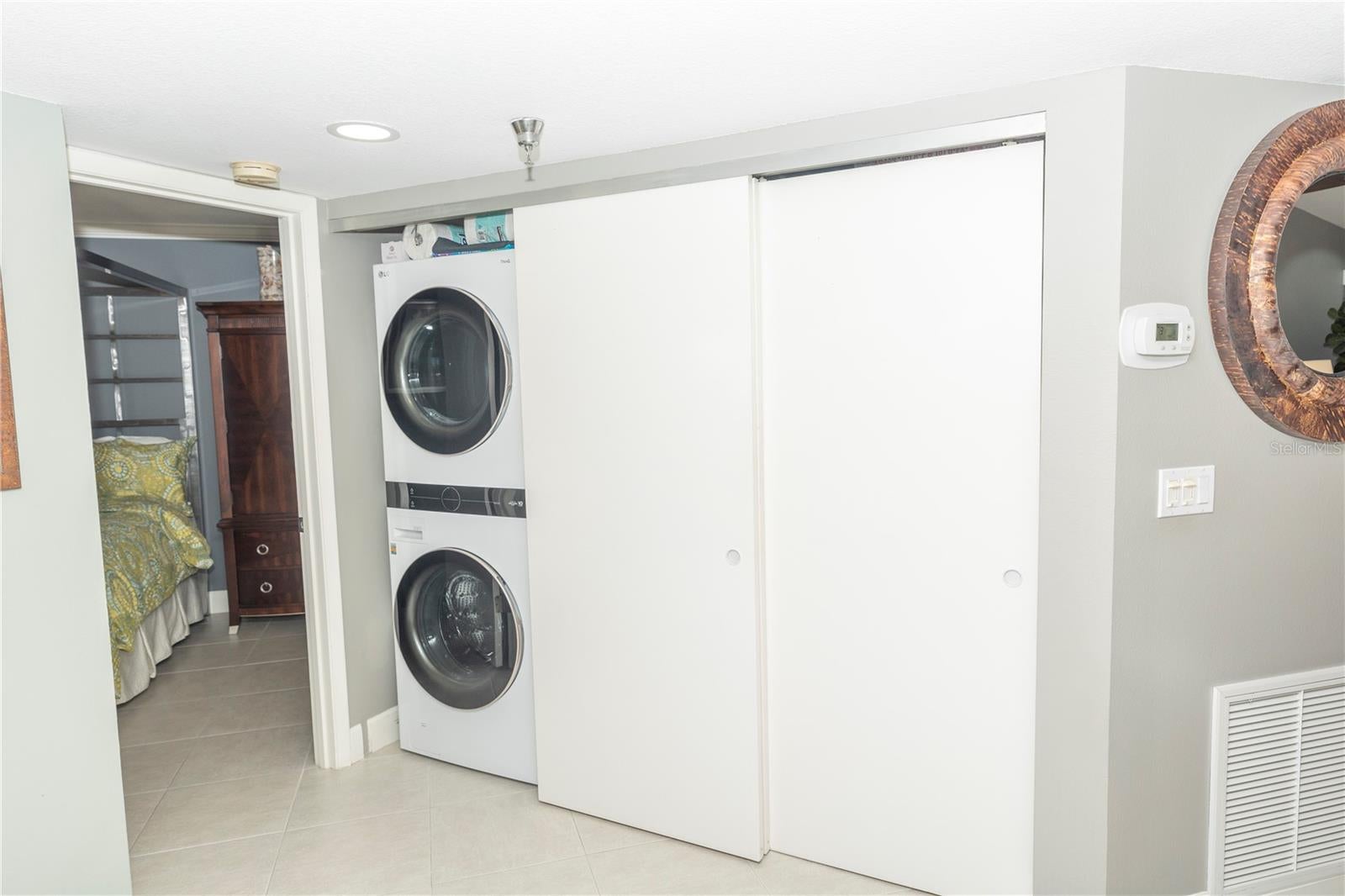 LEMON BAY BREEZES PH 02 BLDG B - Residential