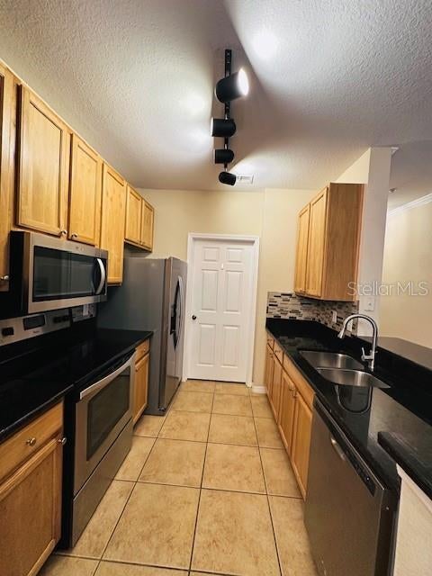 COURTNEY PALMS CONDO - Residential