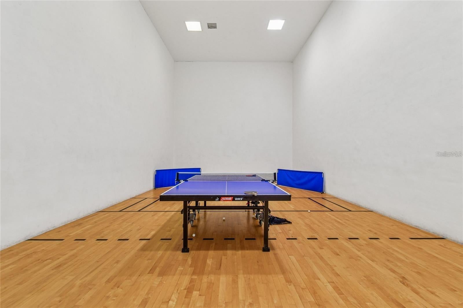 COURTNEY PALMS CONDO - Residential