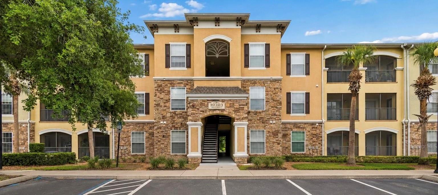 COURTNEY PALMS CONDO - Residential