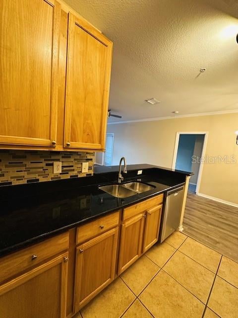 COURTNEY PALMS CONDO - Residential