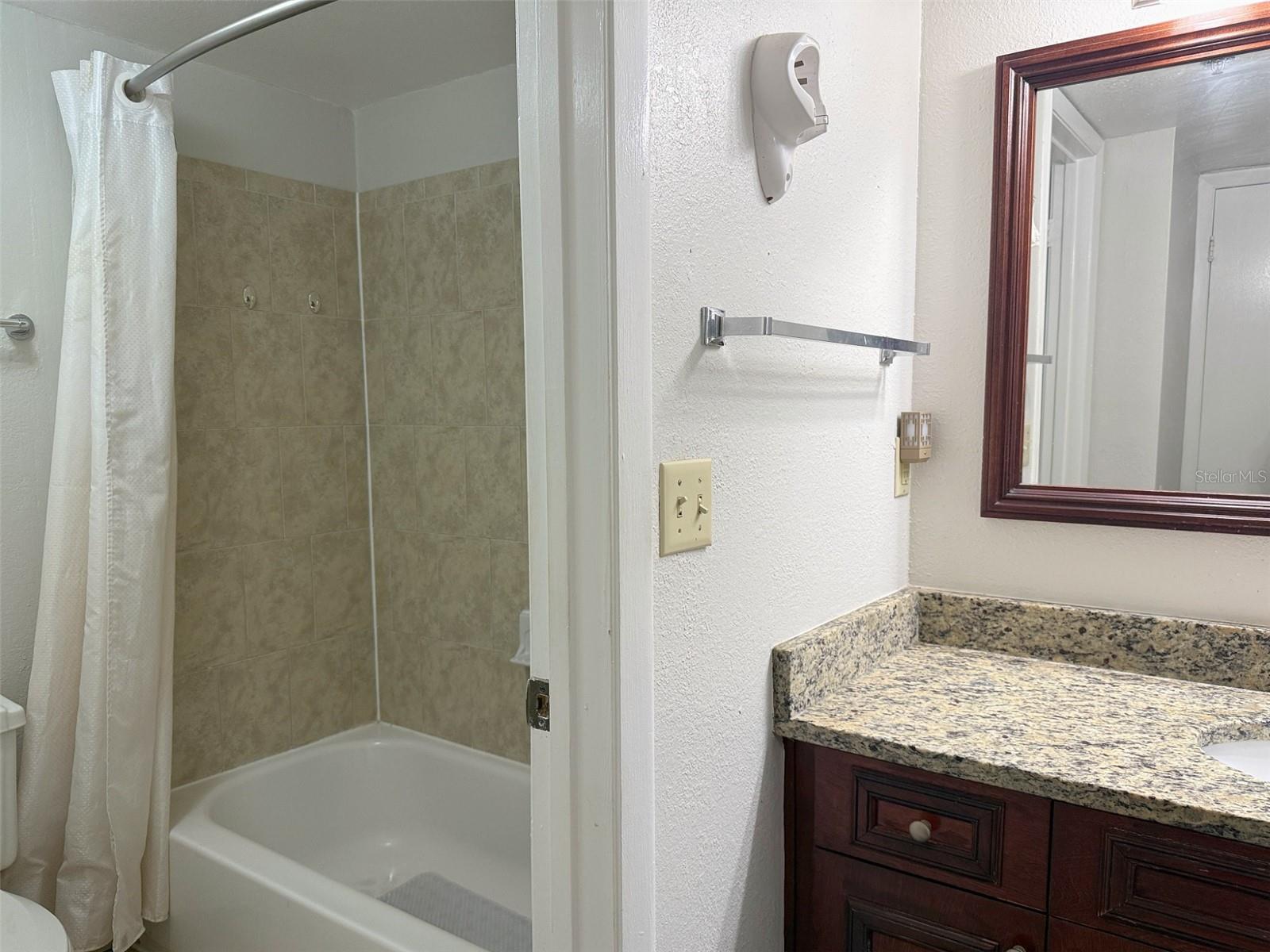 PARC CORNICHE CONDO PH 01 - Residential