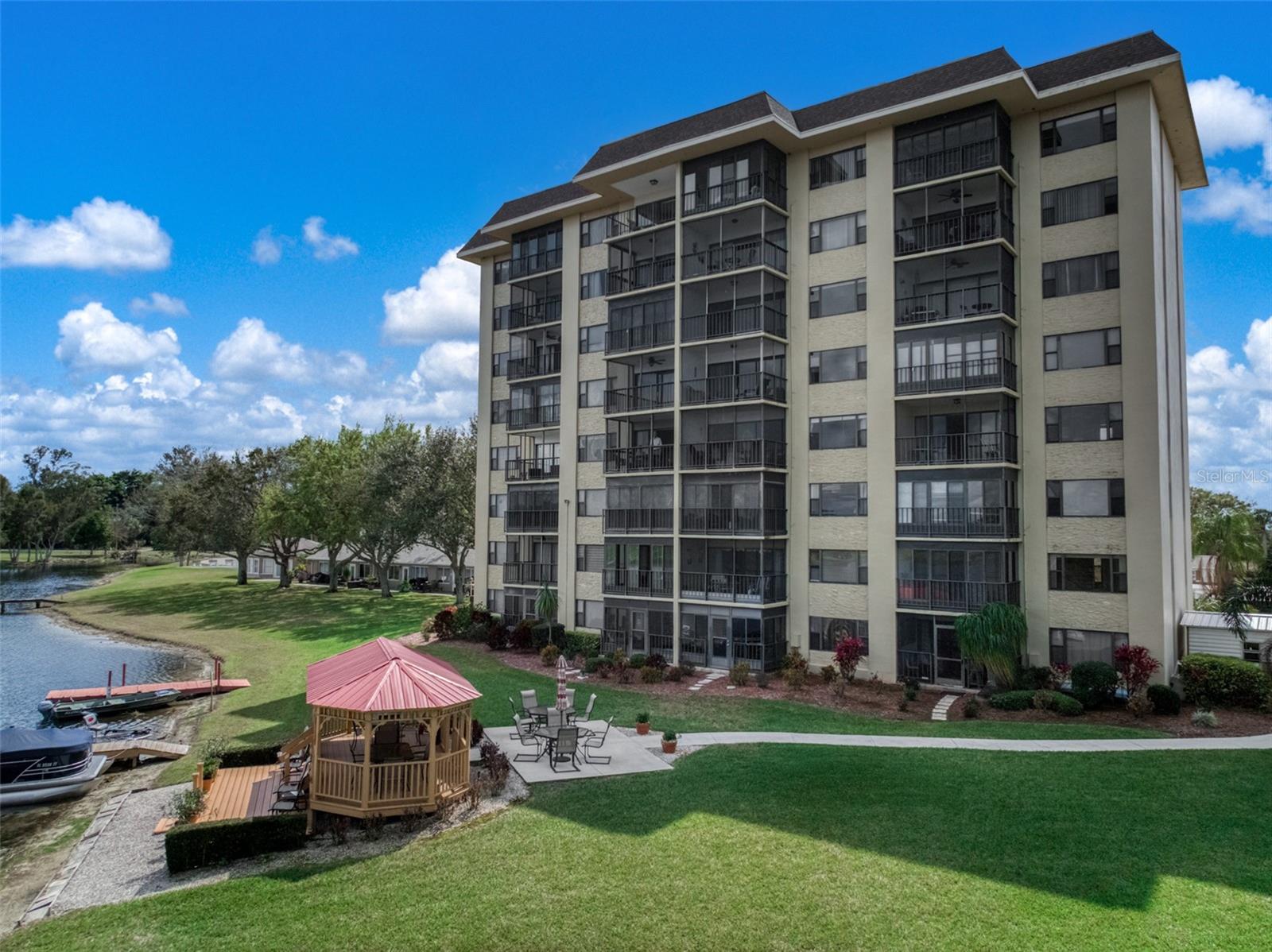 SUN N LAKE - Residential