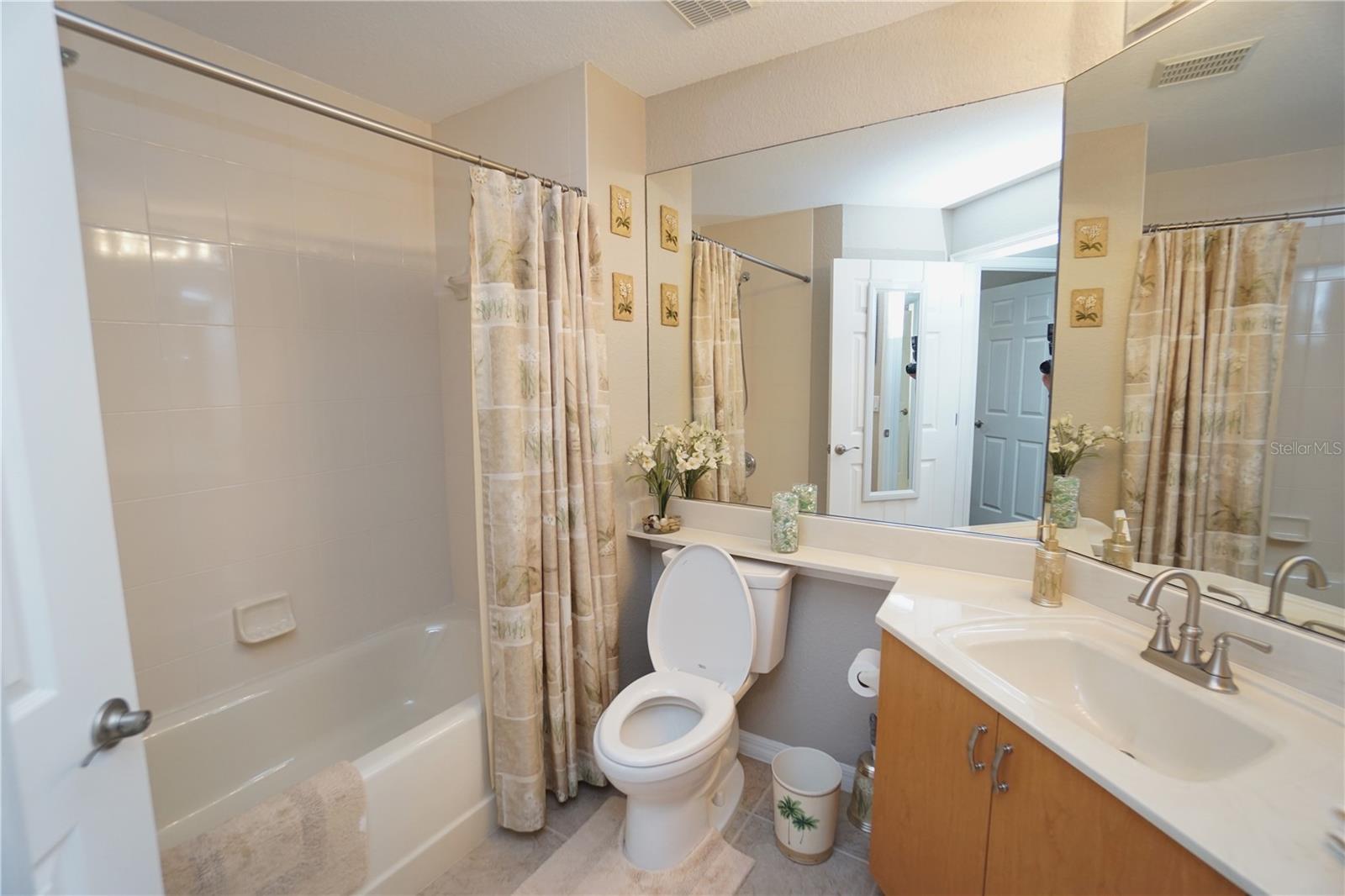 VIZCAYA AT BURNT STORE ISLES P - Residential