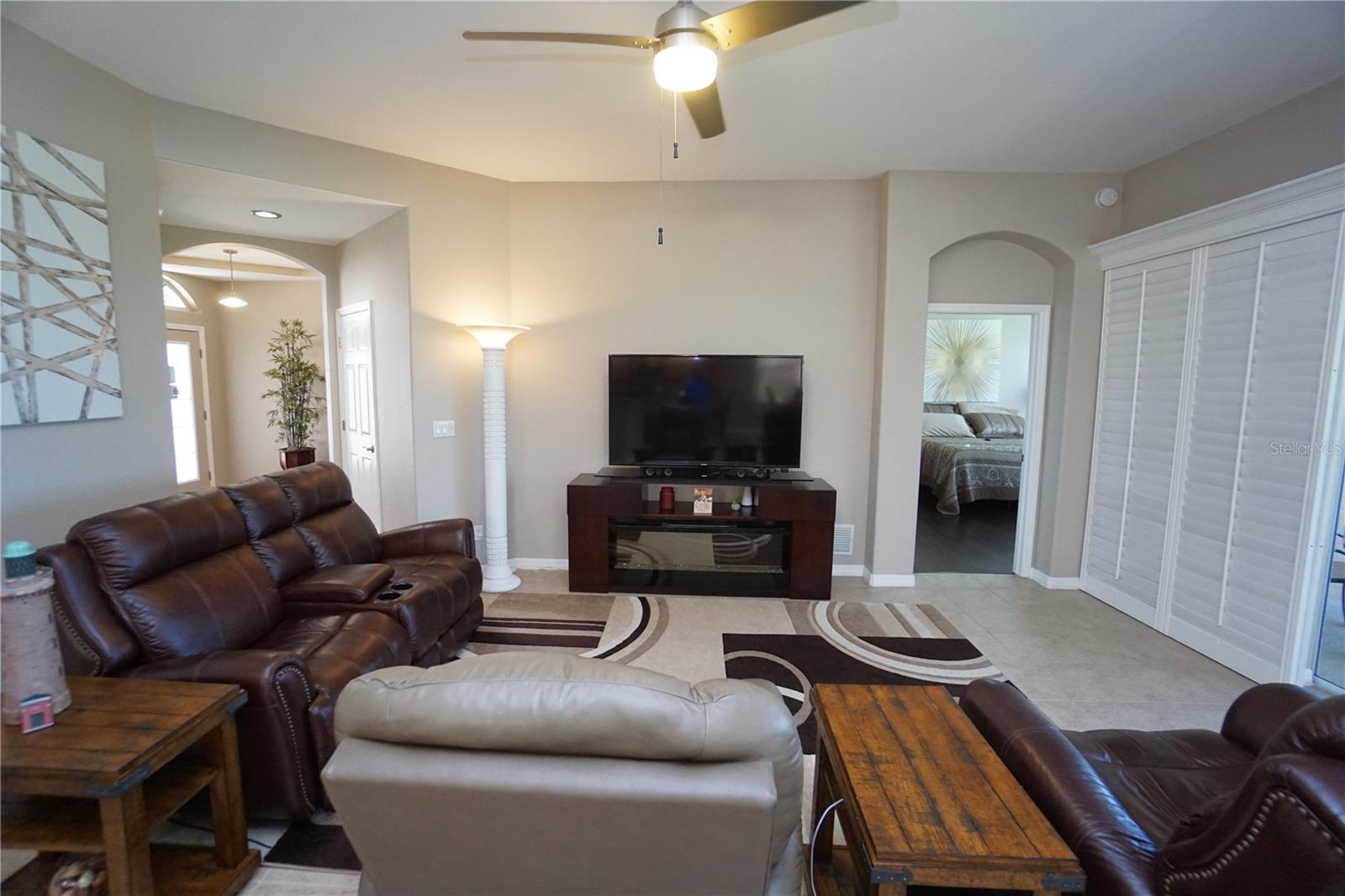 VIZCAYA AT BURNT STORE ISLES P - Residential
