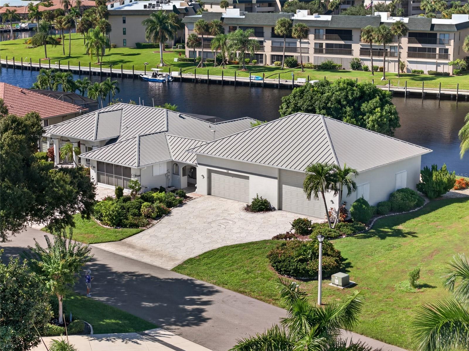 PUNTA GORDA ISLES SEC 11 - Residential