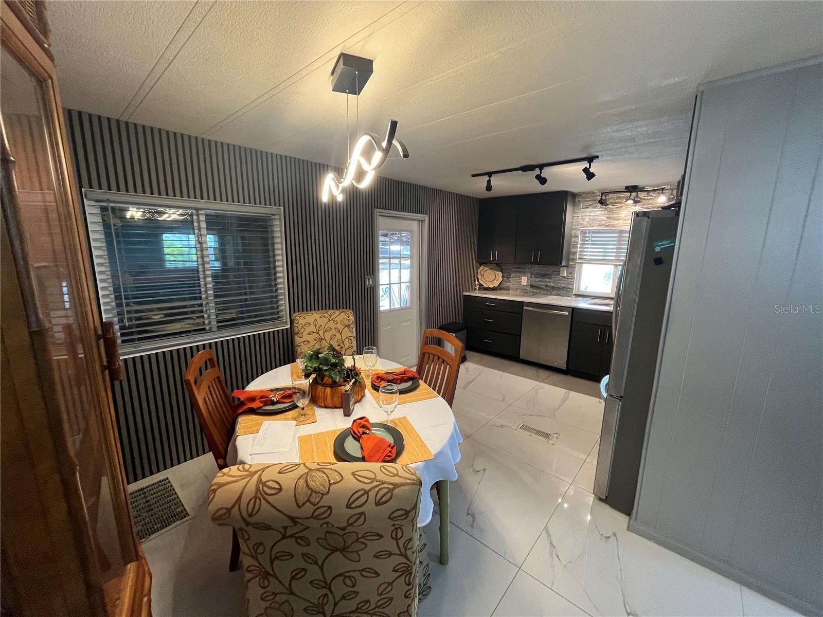 VENICE ISLE - Residential