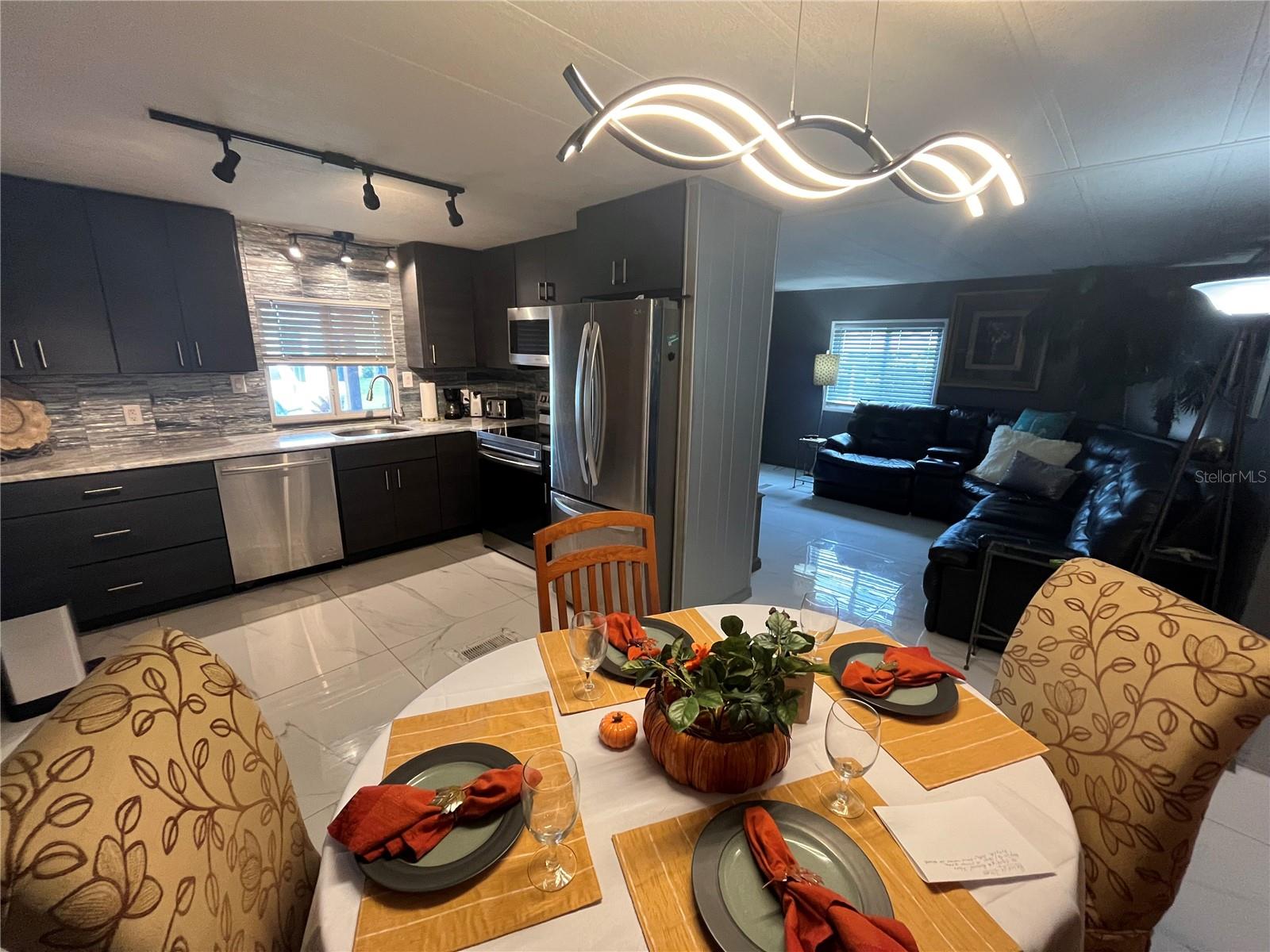 VENICE ISLE - Residential