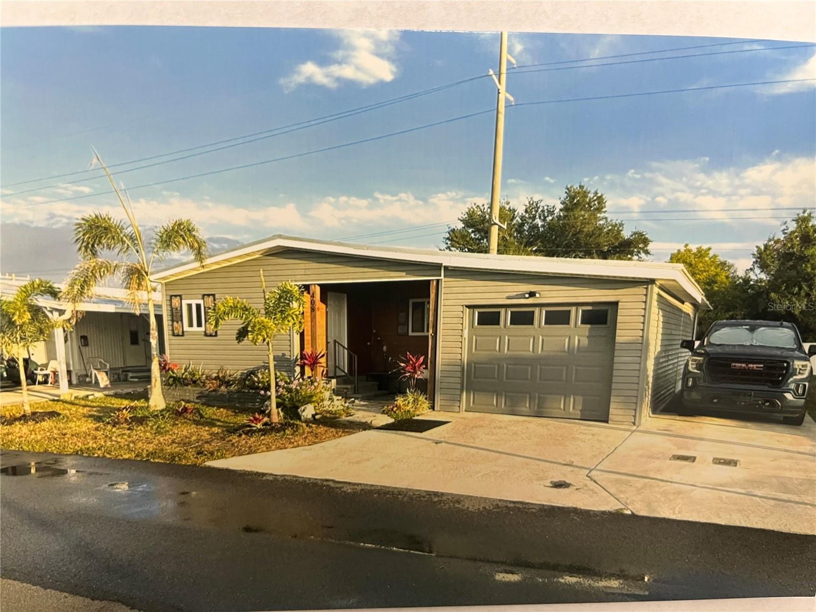 VENICE ISLE - Residential