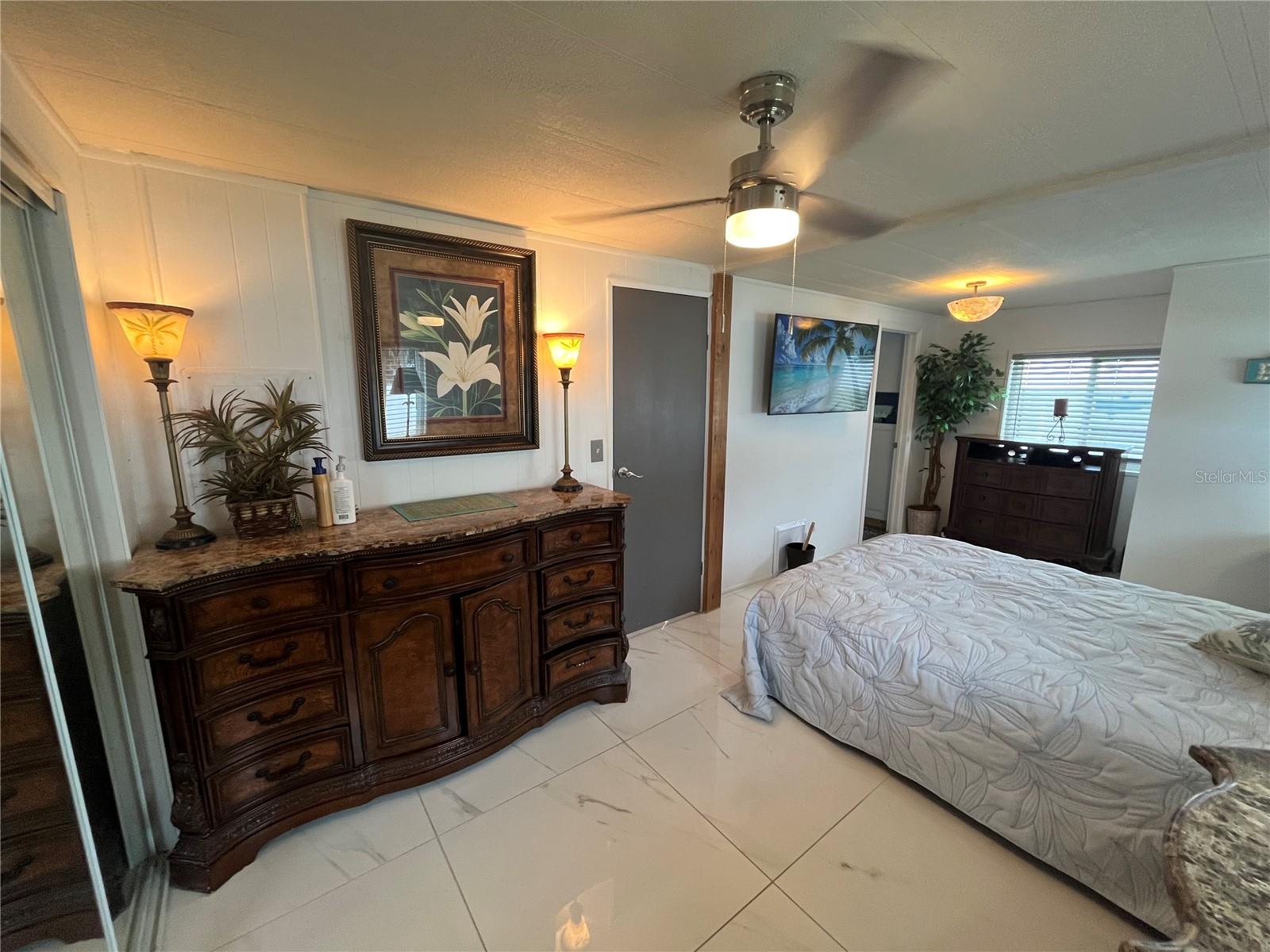 VENICE ISLE - Residential