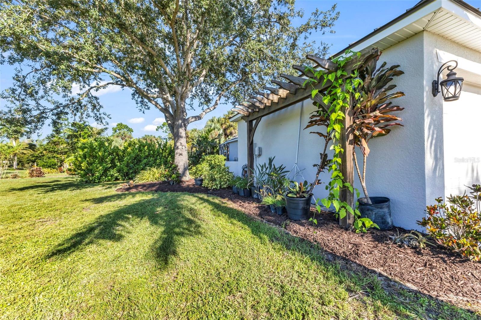 PUNTA GORDA ISLES SEC 21 - Residential