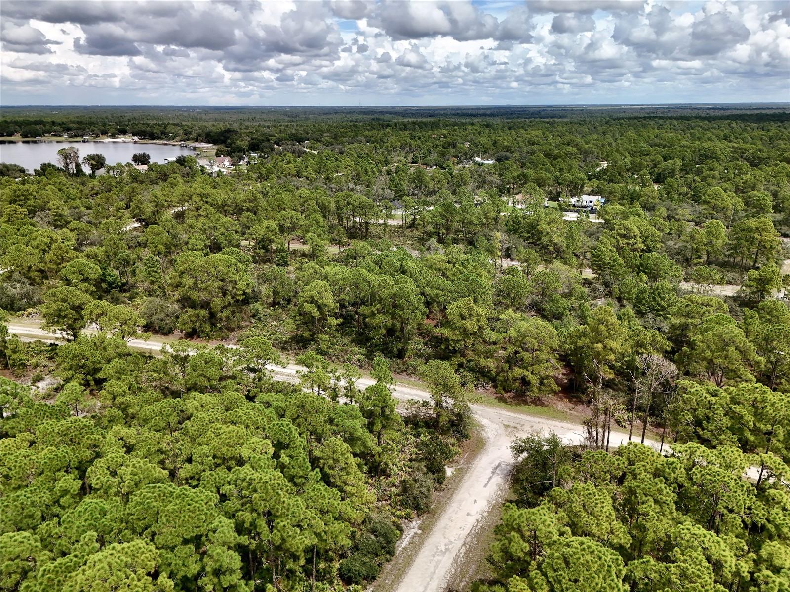 LEISURE LAKES SEC 06 - Land