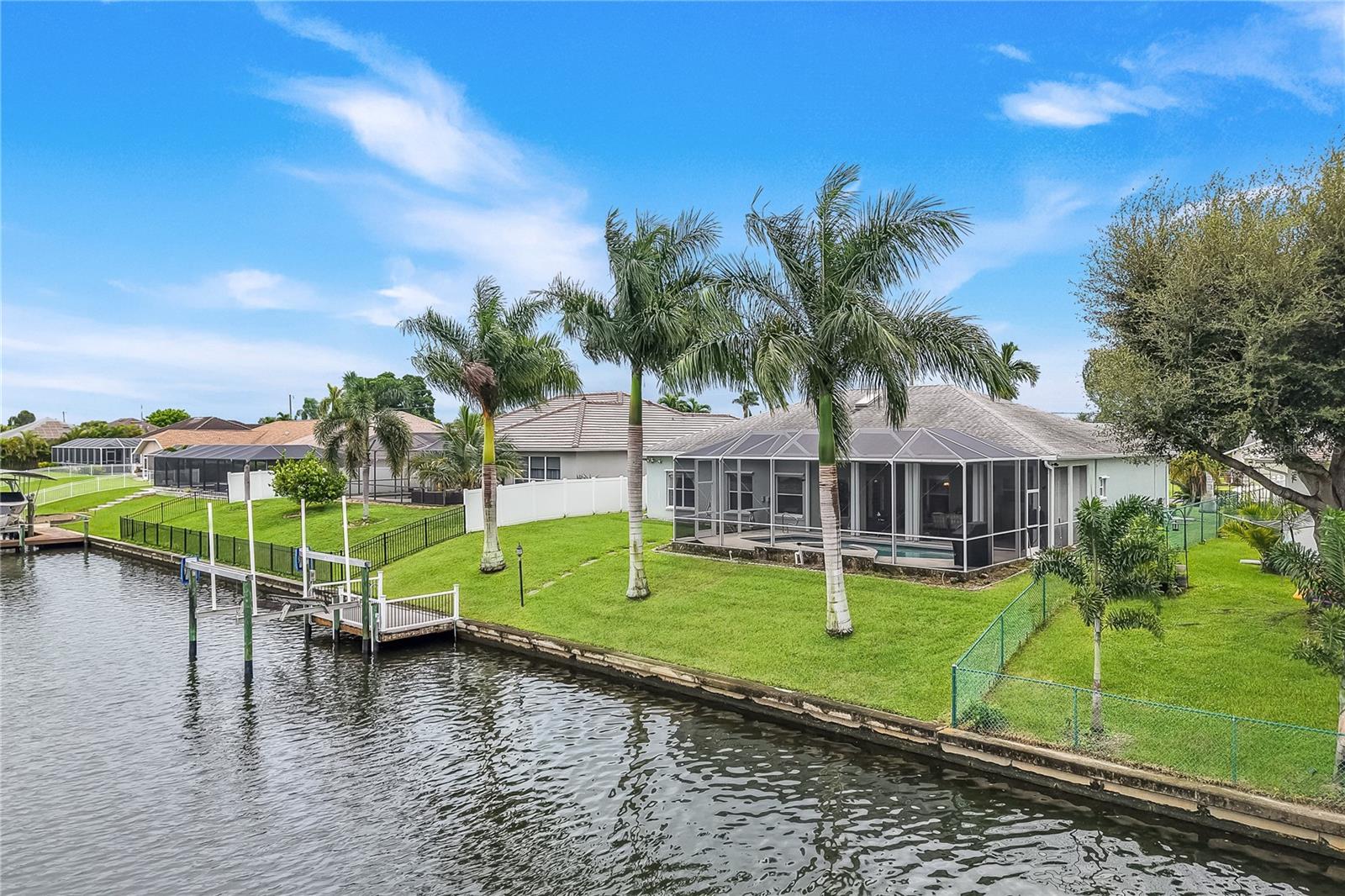 CAPE CORAL - Residential