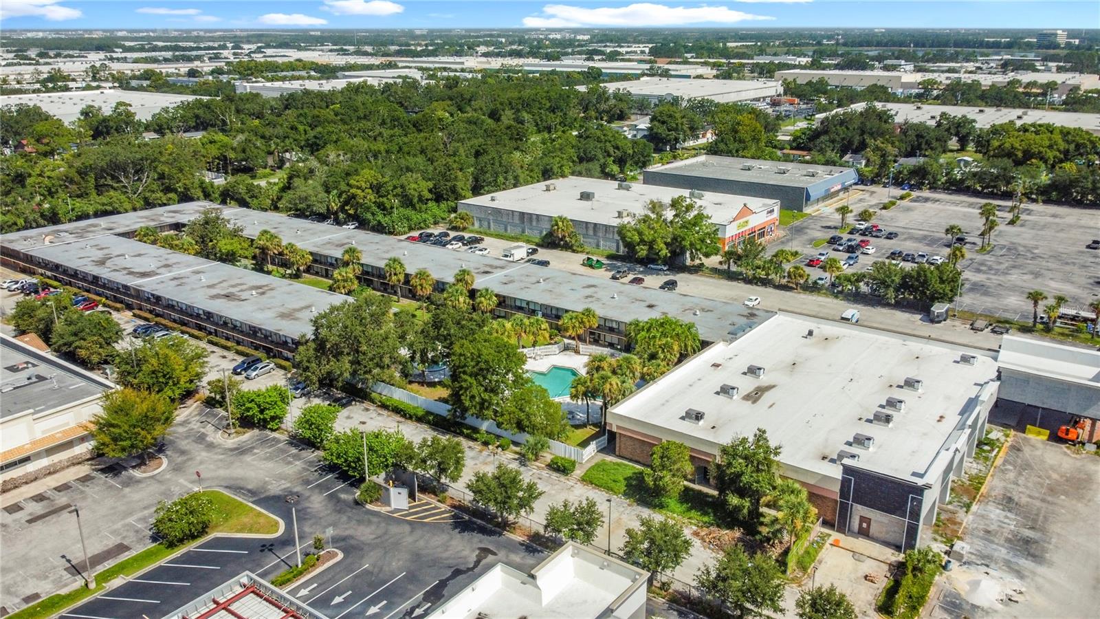 SANDLAKE COURTYARDS CONDO 5901/3515 - Residential