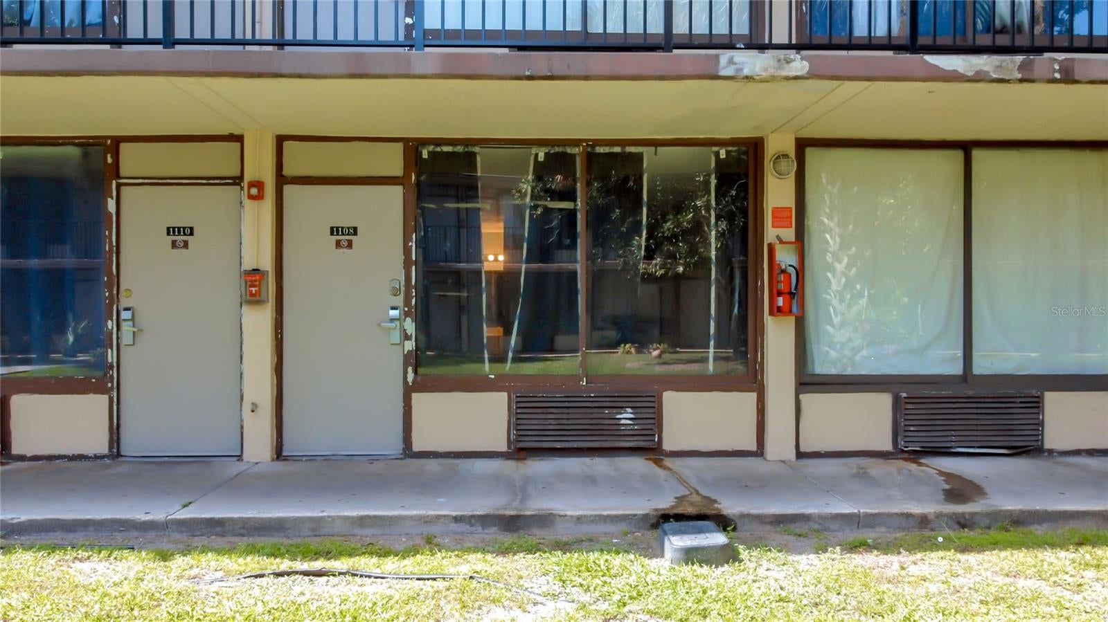 SANDLAKE COURTYARDS CONDO 5901/3515 - Residential