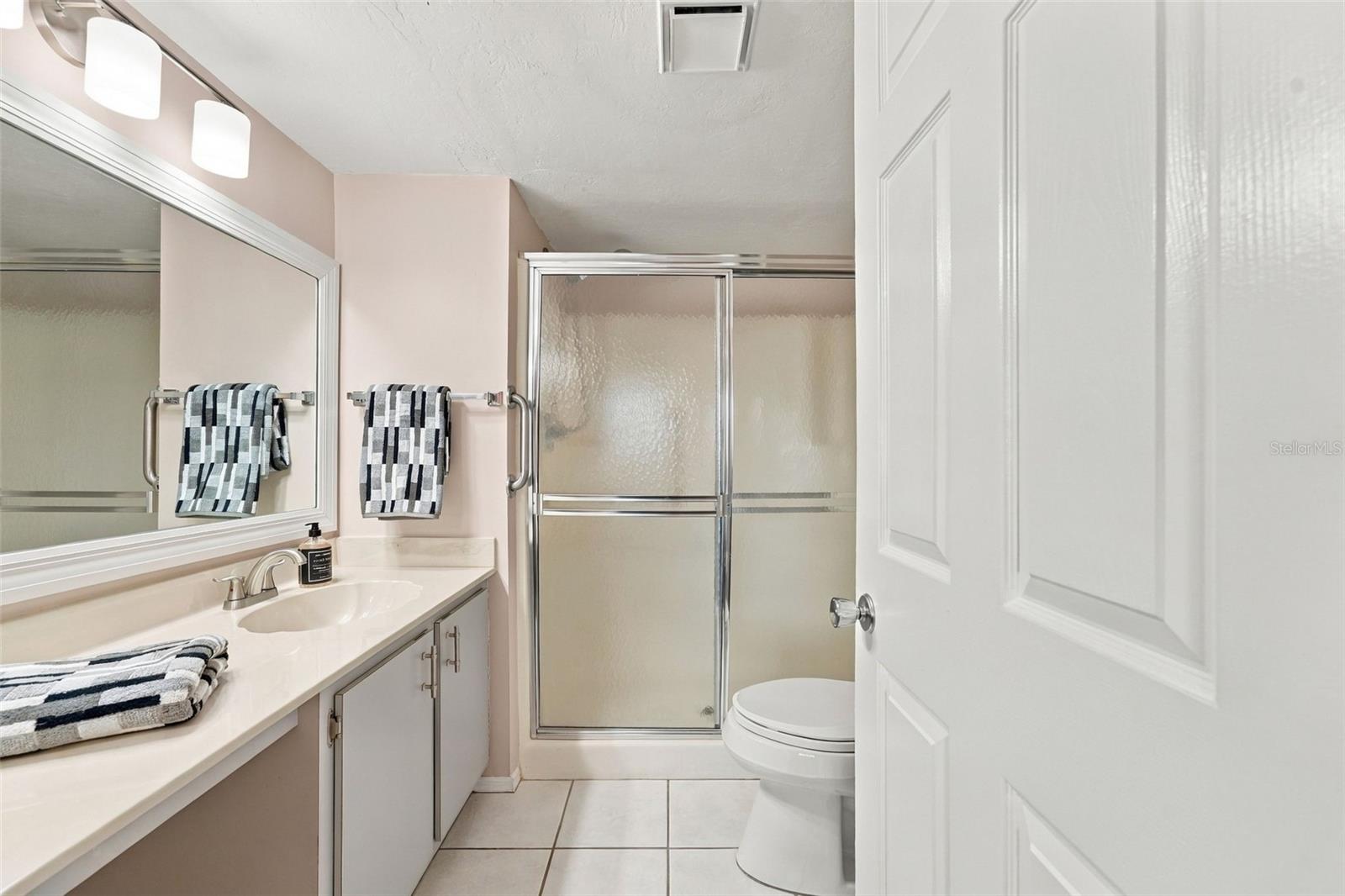 EGRET POINTE PH 03 - Residential