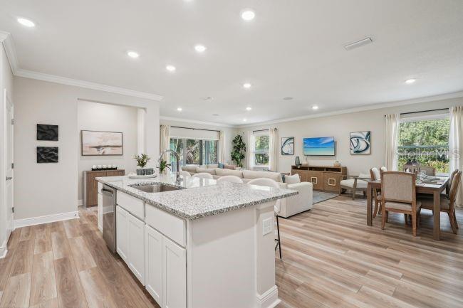 GOLDEN GATE EST - Residential
