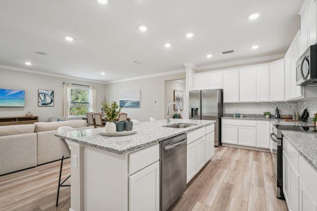 GOLDEN GATE EST - Residential