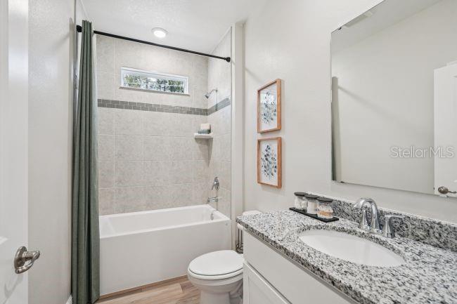 GOLDEN GATE EST - Residential