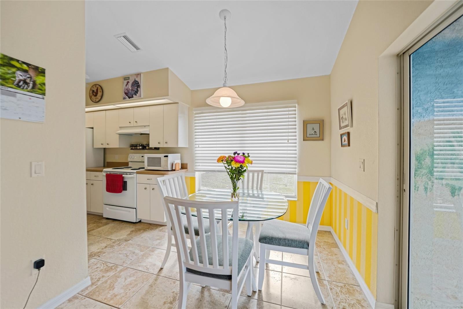 ROTONDA LAKES - Residential