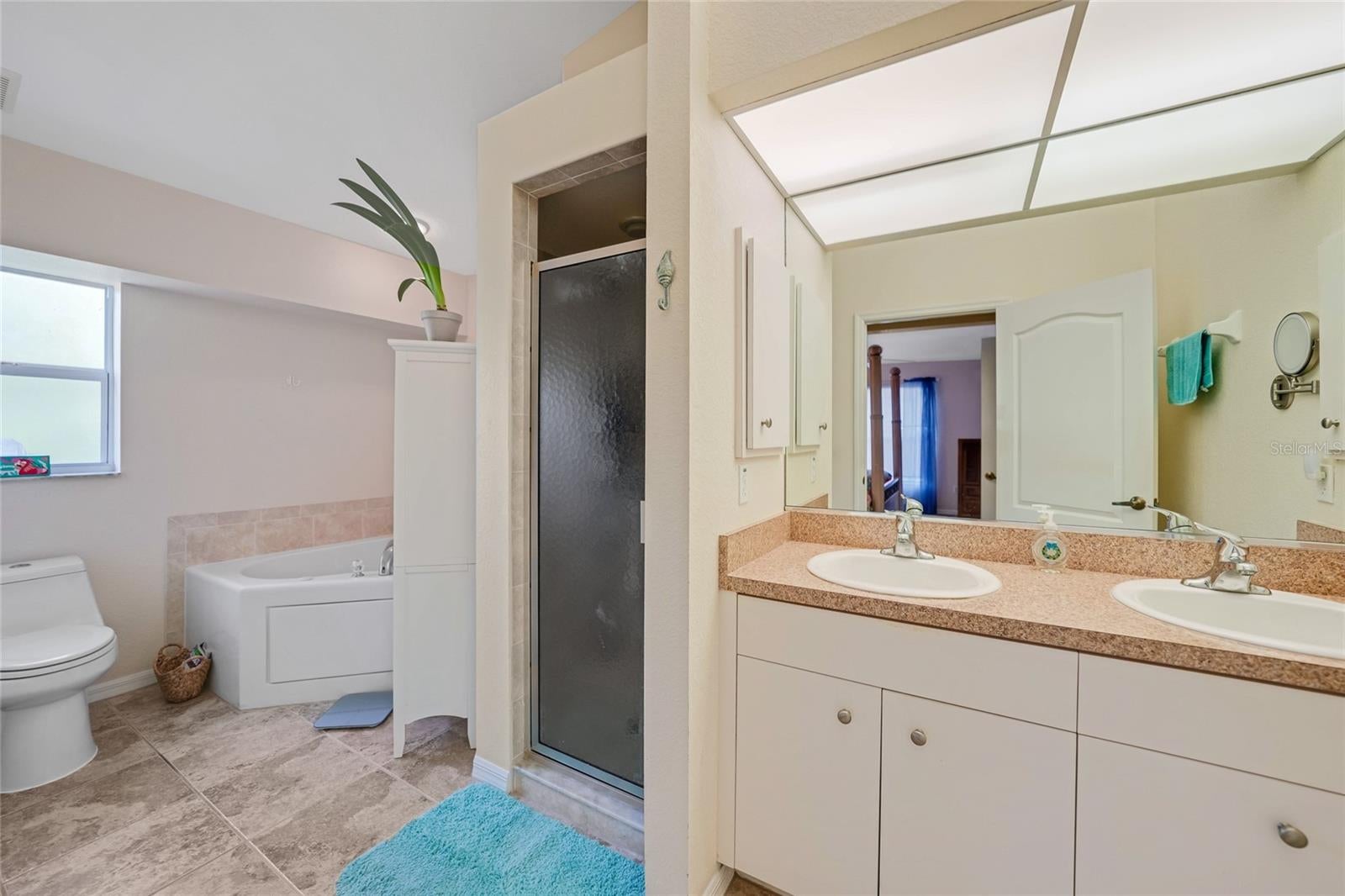 ROTONDA LAKES - Residential