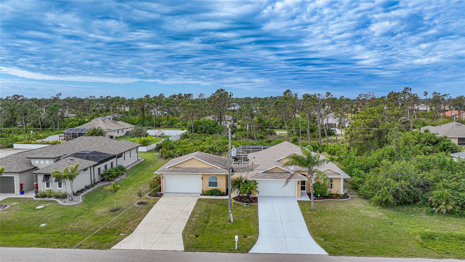 ROTONDA LAKES - Residential