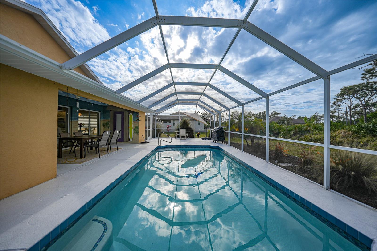 ROTONDA LAKES - Residential