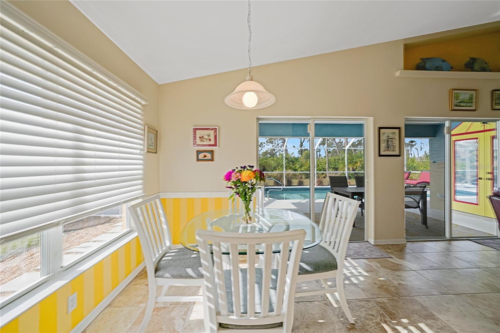 ROTONDA LAKES - Residential