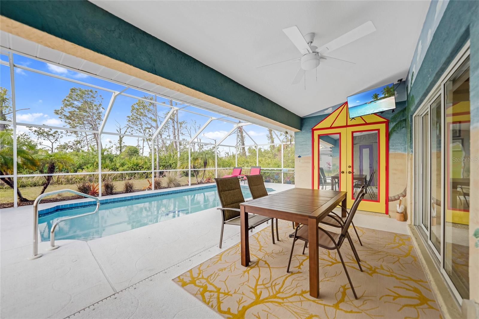 ROTONDA LAKES - Residential