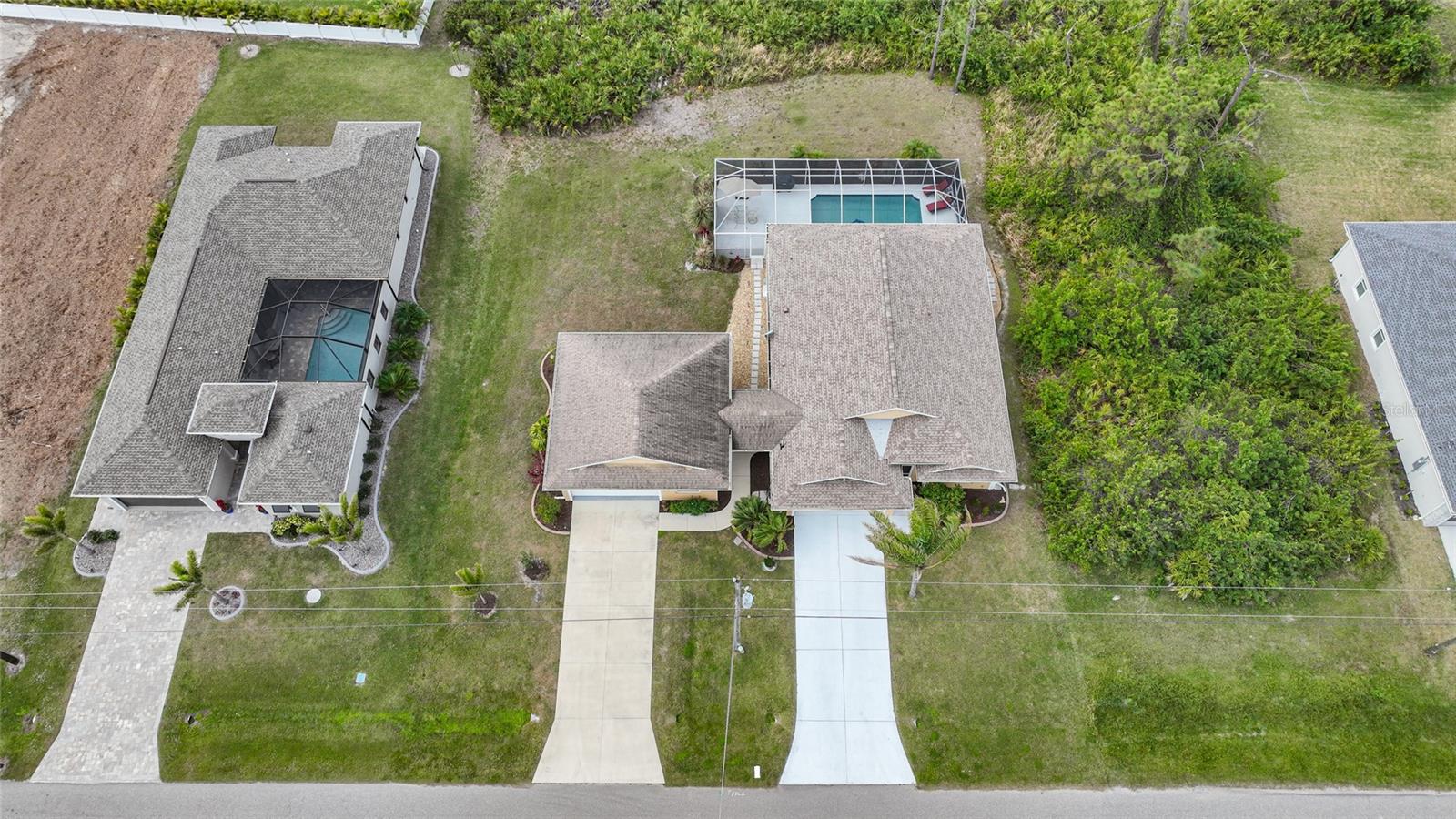 ROTONDA LAKES - Residential