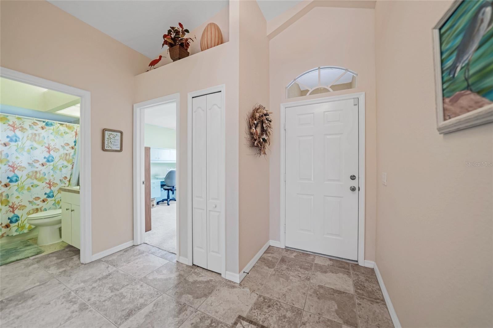 ROTONDA LAKES - Residential