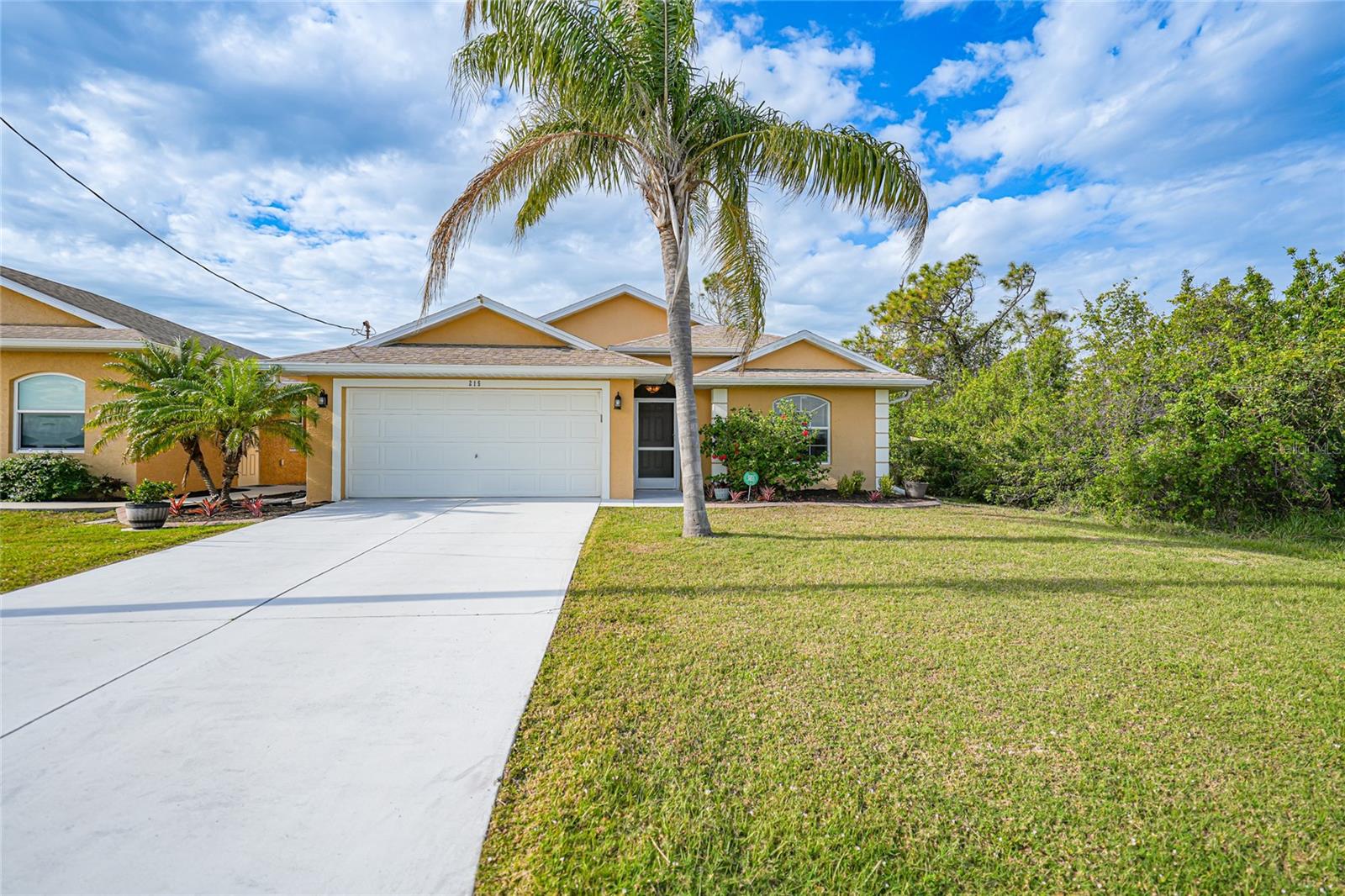 ROTONDA LAKES - Residential