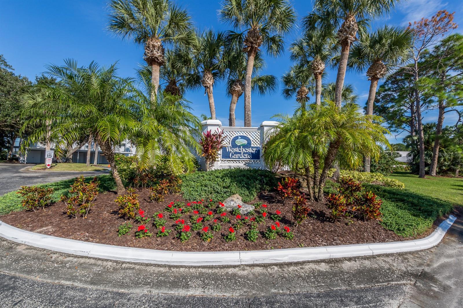 WESTCHESTER GARDENS AND PLAN - Residential
