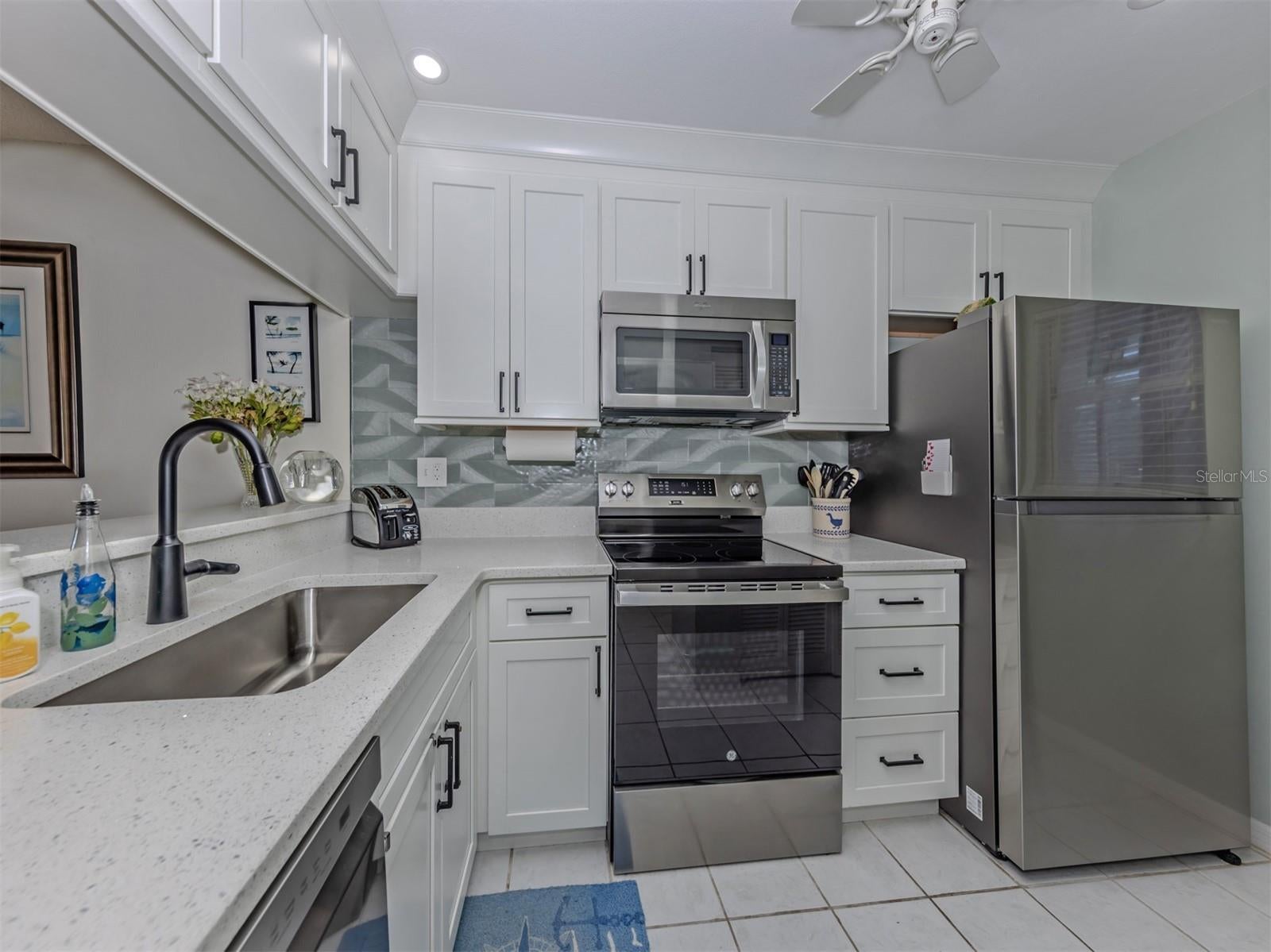 WESTCHESTER GARDENS AND PLAN - Residential