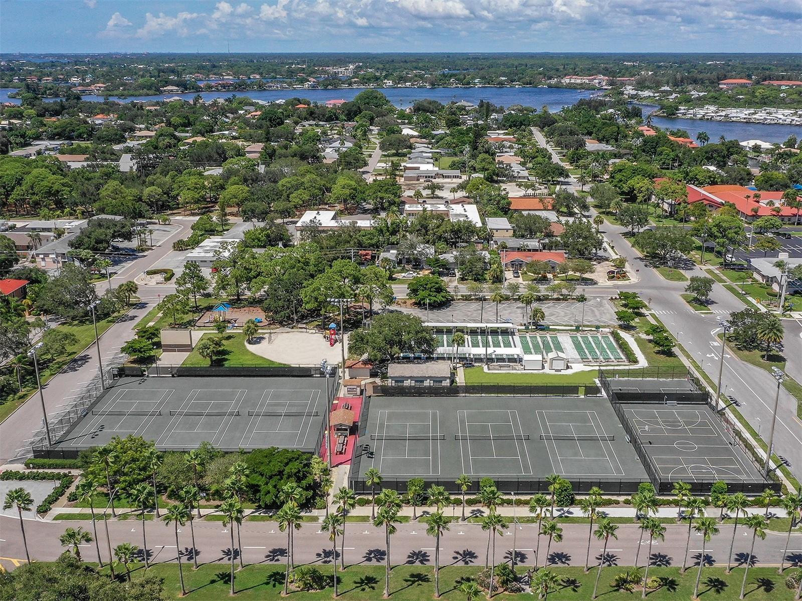 WESTCHESTER GARDENS AND PLAN - Residential