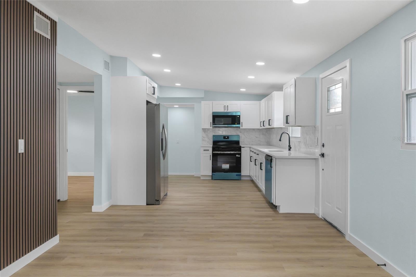 CLAIR MEL CITY UNIT 31 - Residential