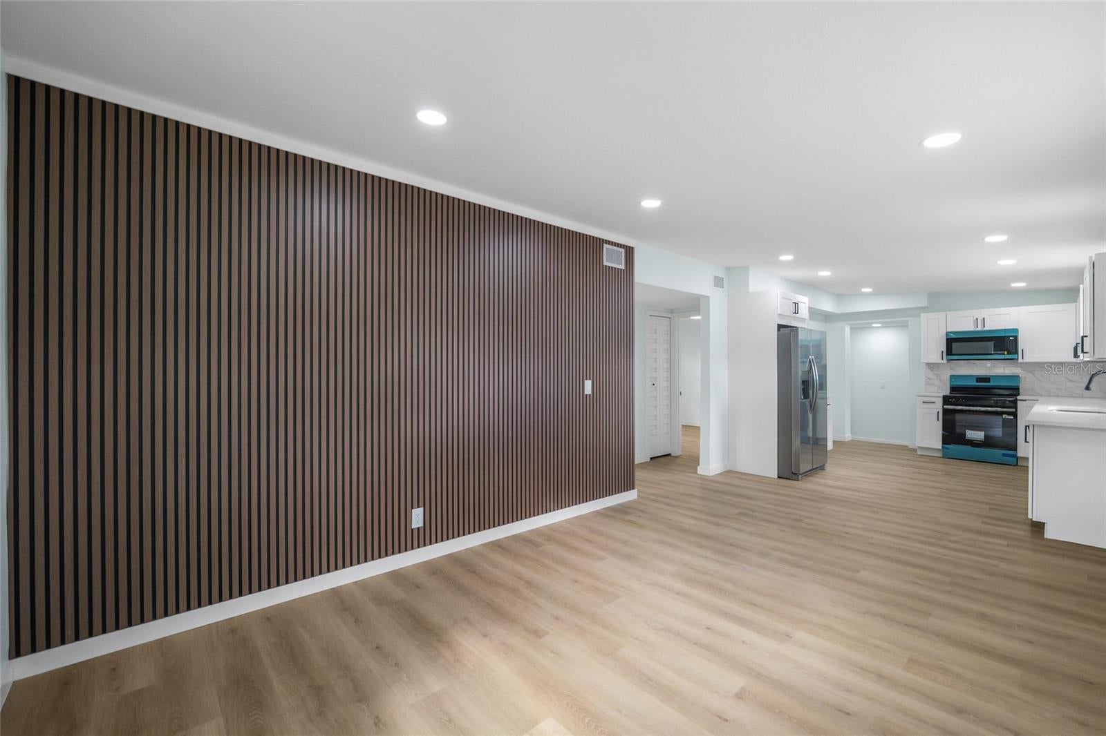 CLAIR MEL CITY UNIT 31 - Residential