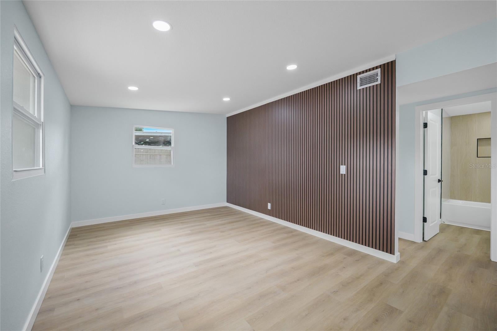 CLAIR MEL CITY UNIT 31 - Residential