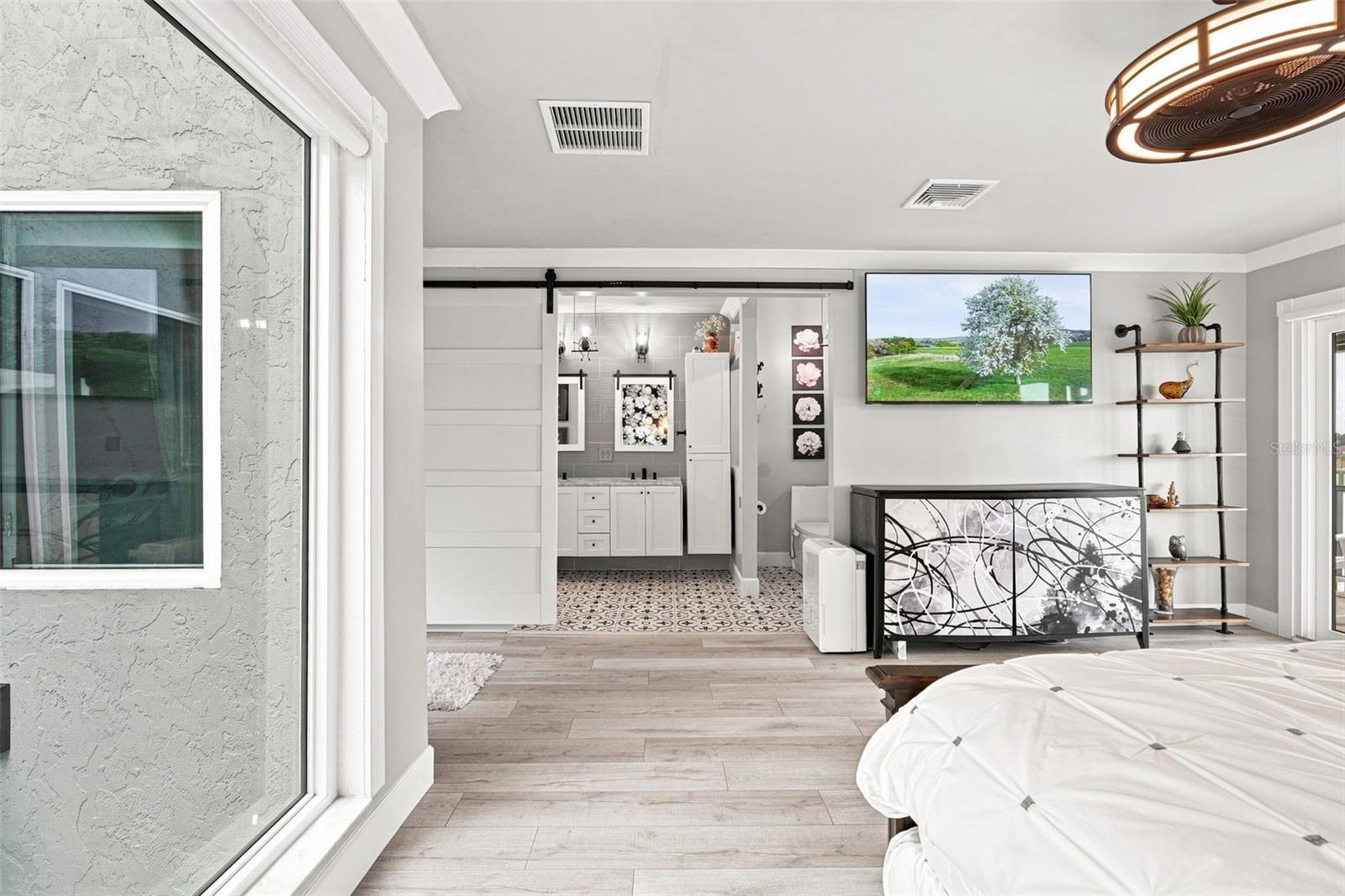 LAKE SUZY VILLAS - Residential