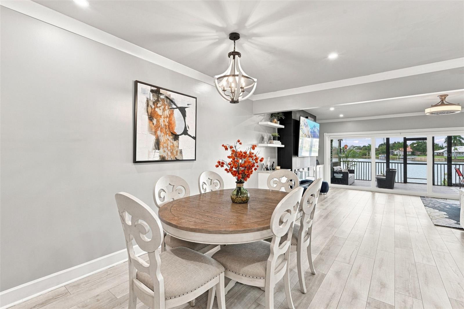 LAKE SUZY VILLAS - Residential
